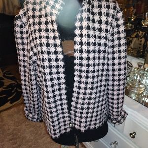 St.John collection zip up cardigan size 6